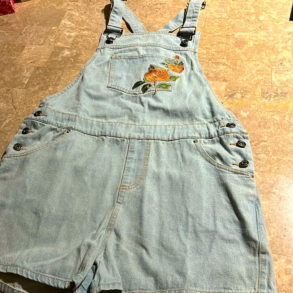 Pol size medium short overalls